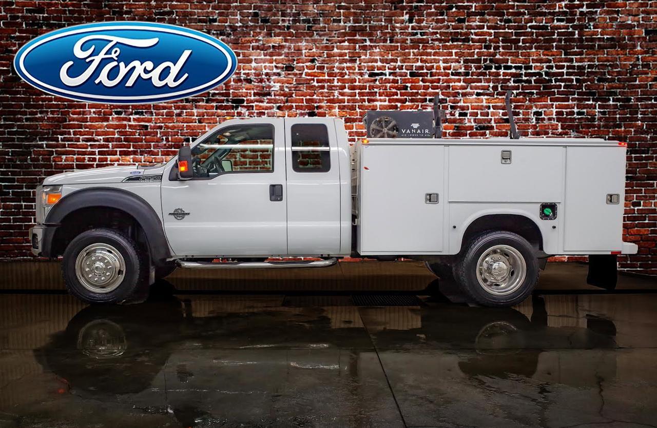 2013 Ford Super Duty F-550 DRW XLT