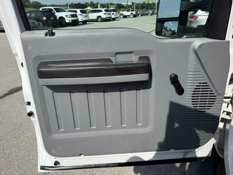 2013 Ford Super Duty F-550 V10 Flatbed XL Collinsville OK