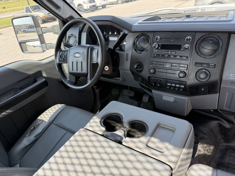 2013 Ford Super Duty F-550 V10 Flatbed XL Collinsville OK