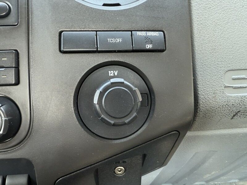 2013 Ford Super Duty F-550 V10 Flatbed XL Collinsville OK