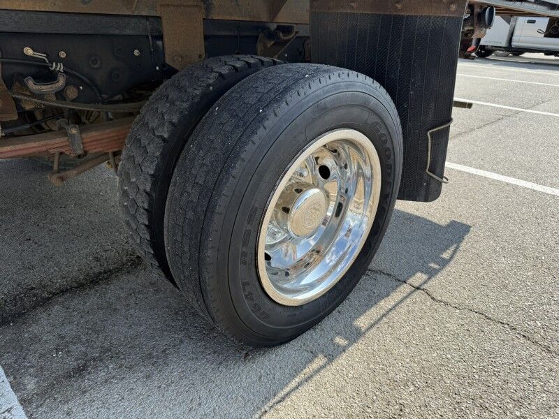 2013 Ford Super Duty F-550 V10 Flatbed XL Collinsville OK