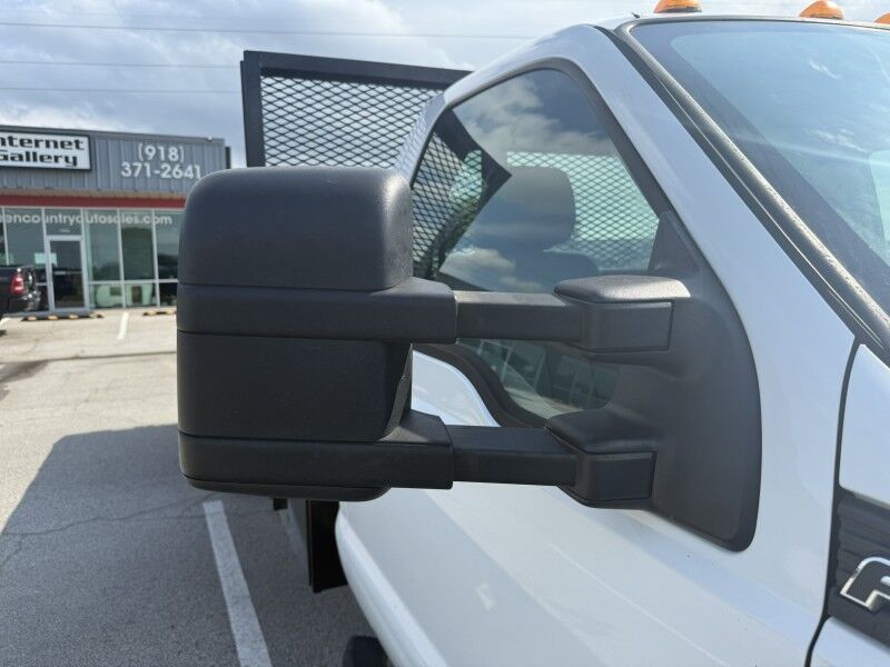 2013 Ford Super Duty F-550 V10 Flatbed XL Collinsville OK