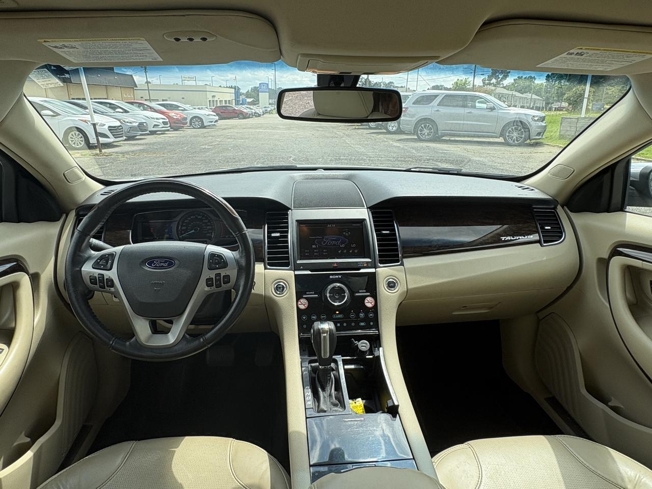 2013 Ford Taurus Limited Meridian MS