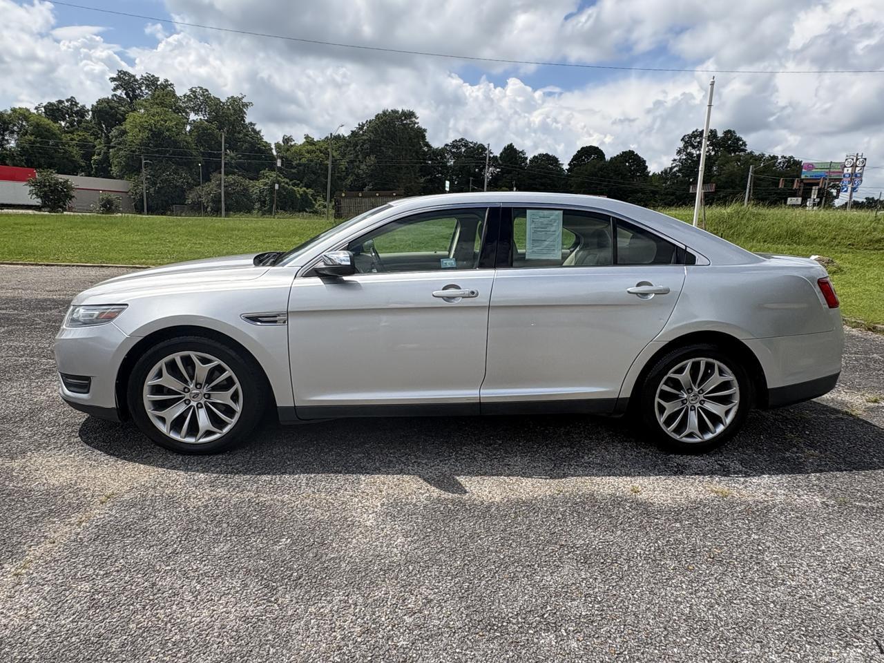 2013 Ford Taurus Limited Meridian MS