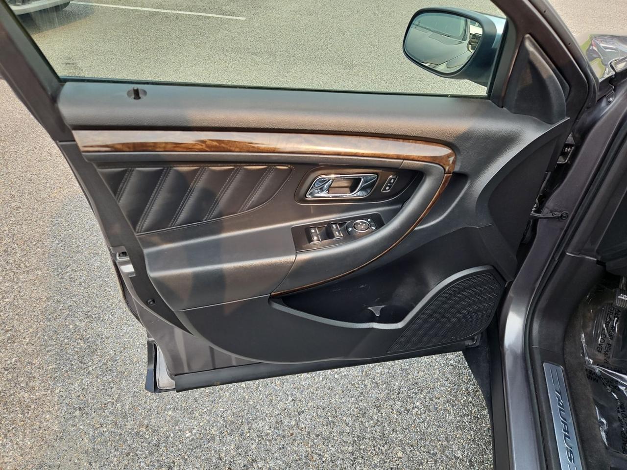 2013 Ford Taurus Limited Waldorf MD