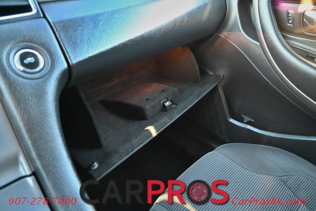 2013 Ford Taurus SEL - All Wheel Drive - 3.5L V6 - Automatic - Power Driver's Seat - Engine Block Heater - Remote Start - Aluminum Wheel Anchorage AK