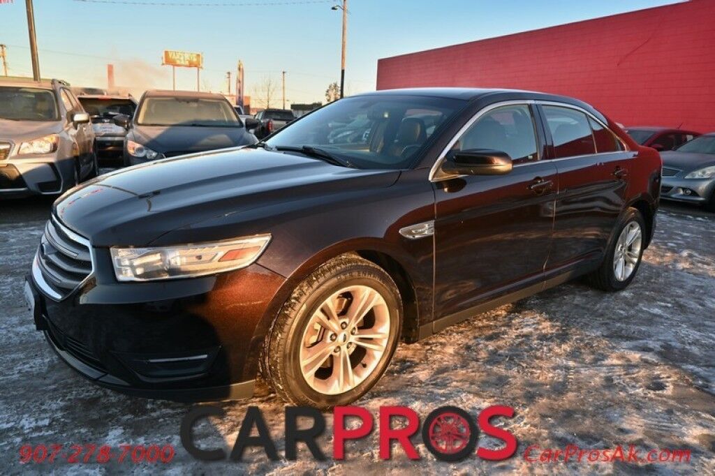 2013 Ford Taurus SEL - All Wheel Drive - 3.5L V6 - Automatic - Power Driver's Seat - Engine Block Heater - Remote Start - Aluminum Wheel