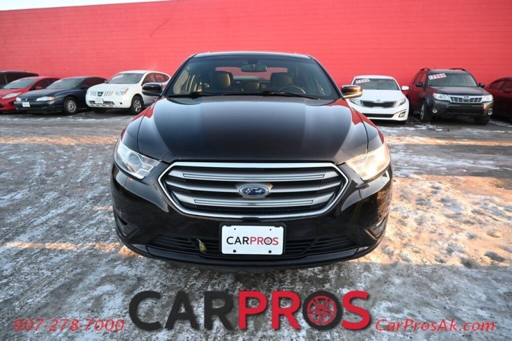 2013 Ford Taurus SEL - All Wheel Drive - 3.5L V6 - Automatic - Power Driver's Seat - Engine Block Heater - Remote Start - Aluminum Wheel