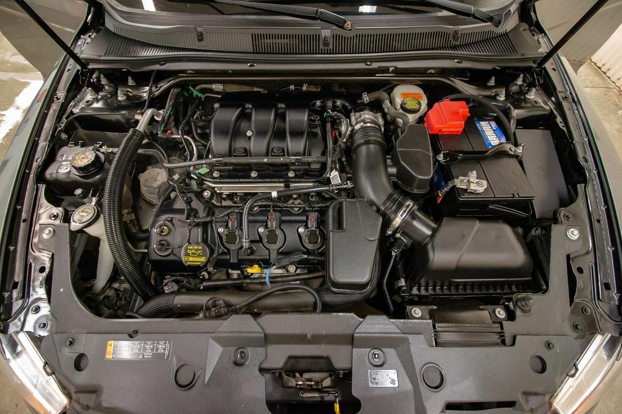 2013 Ford Taurus SEL Red Deer AB