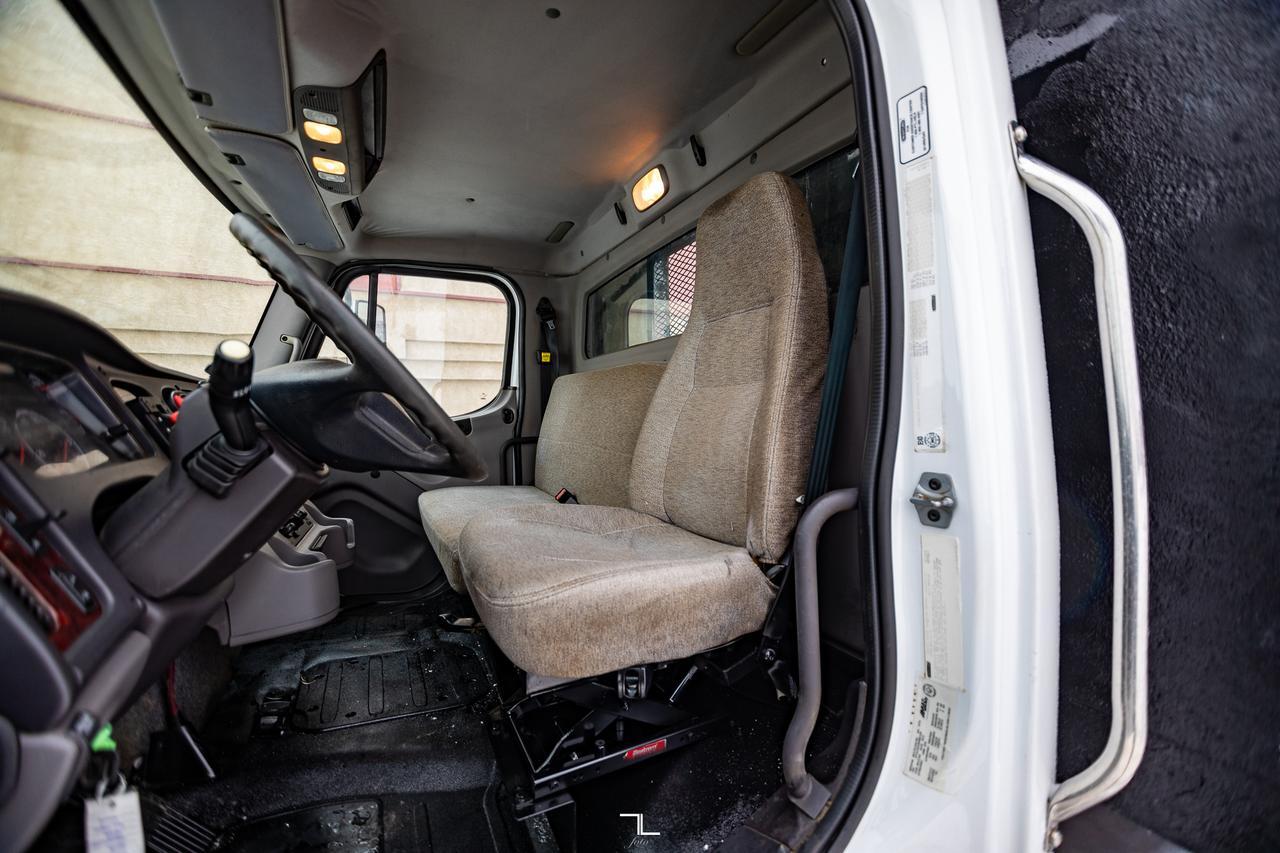 2013 Freightliner M2 106 Day Cab Deck Liftgate Diesel Red Deer AB