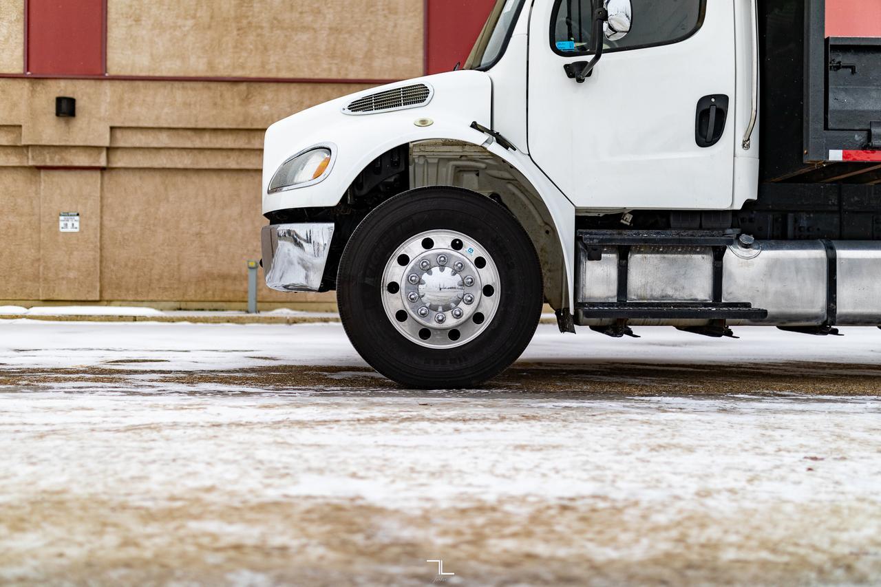 2013 Freightliner M2 106 Day Cab Deck Liftgate Diesel Red Deer AB