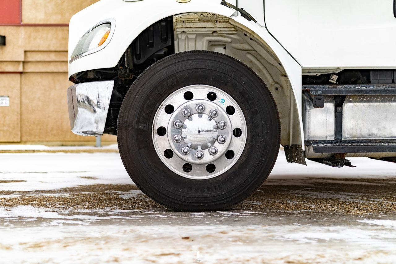 2013 Freightliner M2 106 Day Cab Deck Liftgate Diesel Red Deer AB