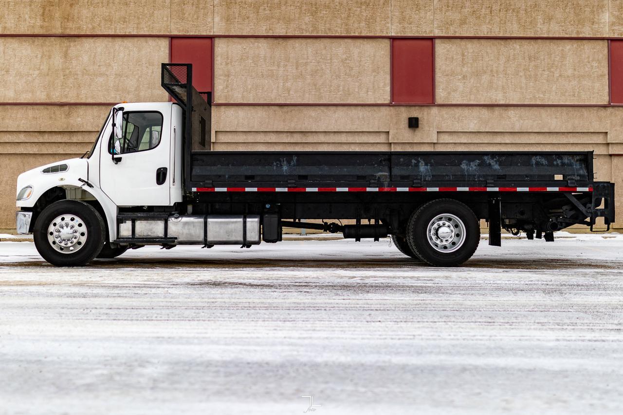 2013 Freightliner M2 106 Day Cab Deck Liftgate Diesel Red Deer AB