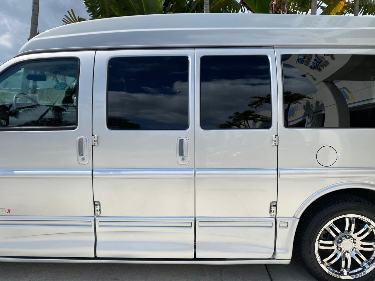 2013 GMC SAVANA HI TOP CONVERSION HANDICAP LIFT LOW MILES 24,857 Pompano Beach FL