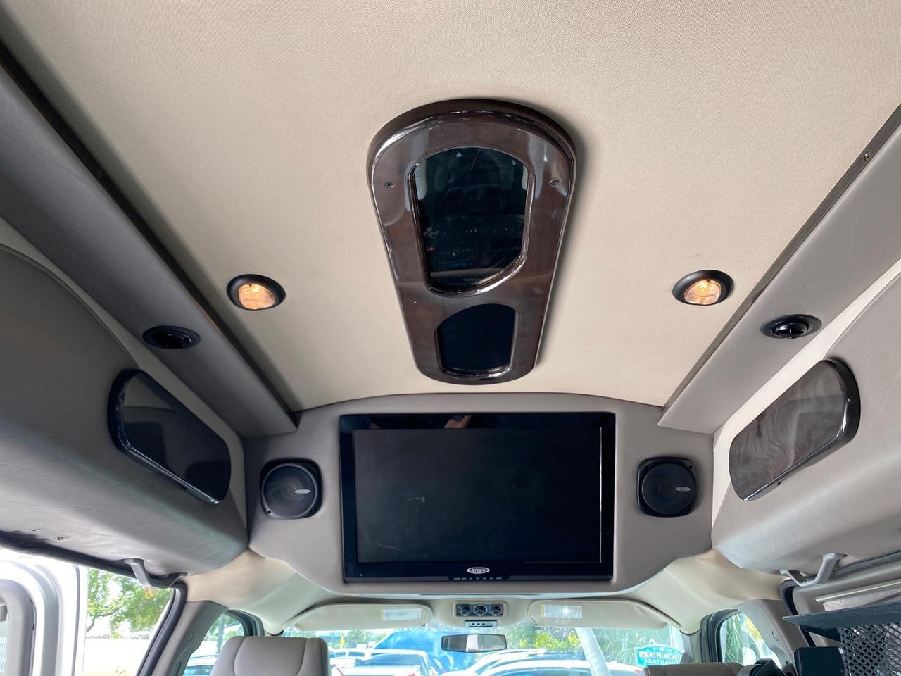 2013 GMC SAVANA HI TOP CONVERSION HANDICAP LIFT LOW MILES 24,857 Pompano Beach FL
