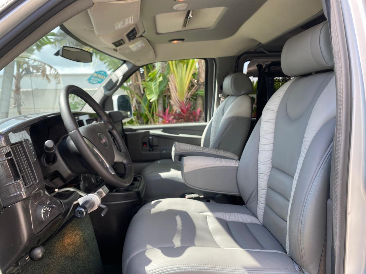 2013 GMC SAVANA HI TOP CONVERSION HANDICAP LIFT LOW MILES 24,857 Pompano Beach FL