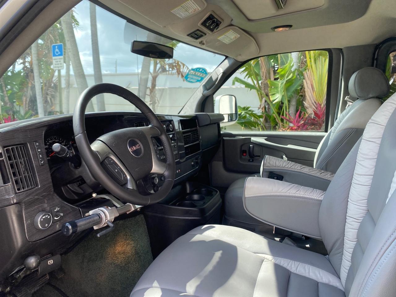 2013 GMC SAVANA HI TOP CONVERSION HANDICAP LIFT LOW MILES 24,857 Pompano Beach FL