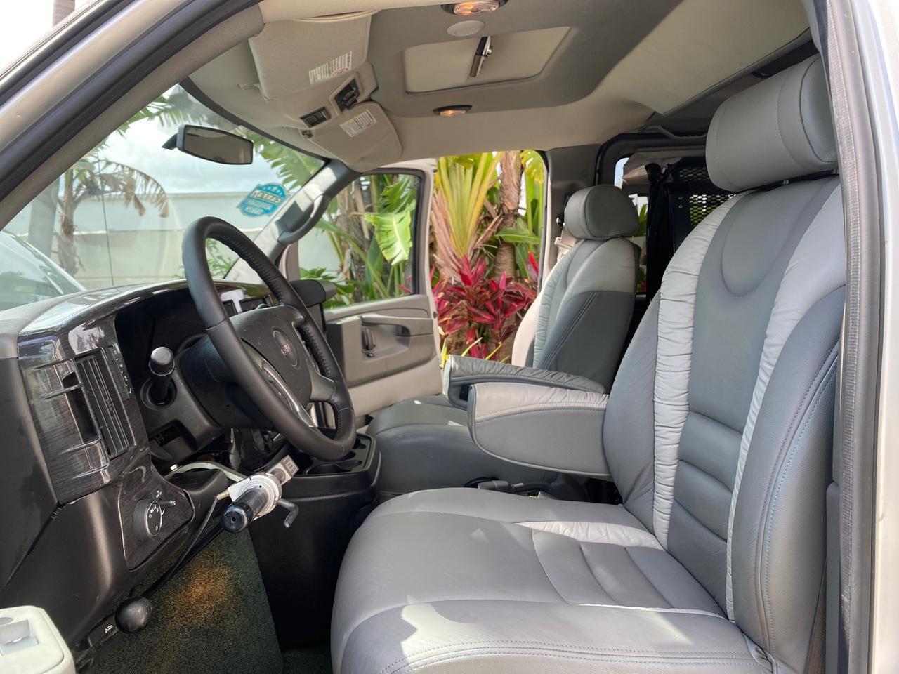 2013 GMC SAVANA HI TOP CONVERSION HANDICAP LIFT LOW MILES 24,857 Pompano Beach FL