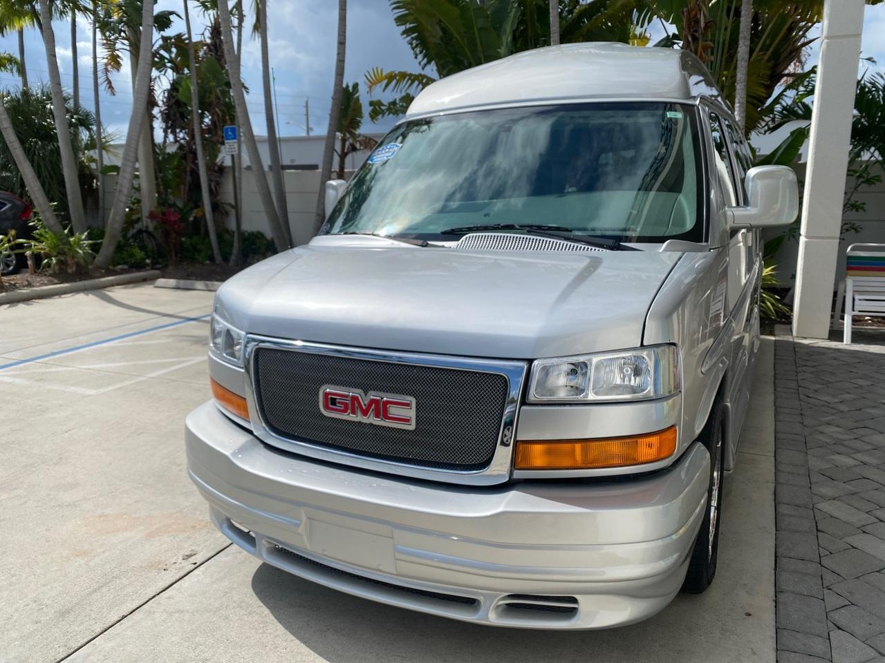 2013 GMC SAVANA HI TOP CONVERSION HANDICAP LIFT LOW MILES 24,857 Pompano Beach FL