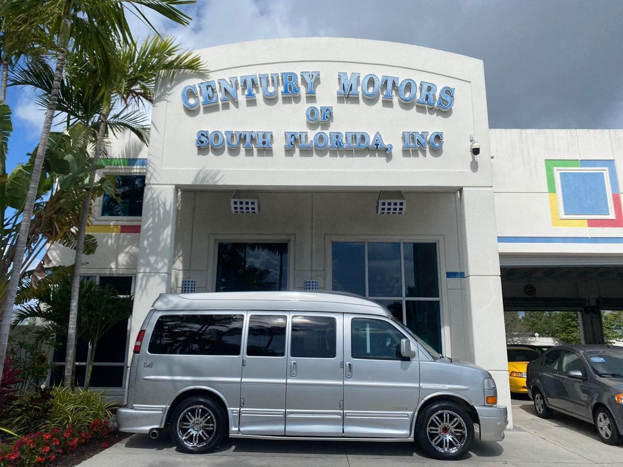 2013 GMC SAVANA HI TOP CONVERSION HANDICAP LIFT LOW MILES 24,857