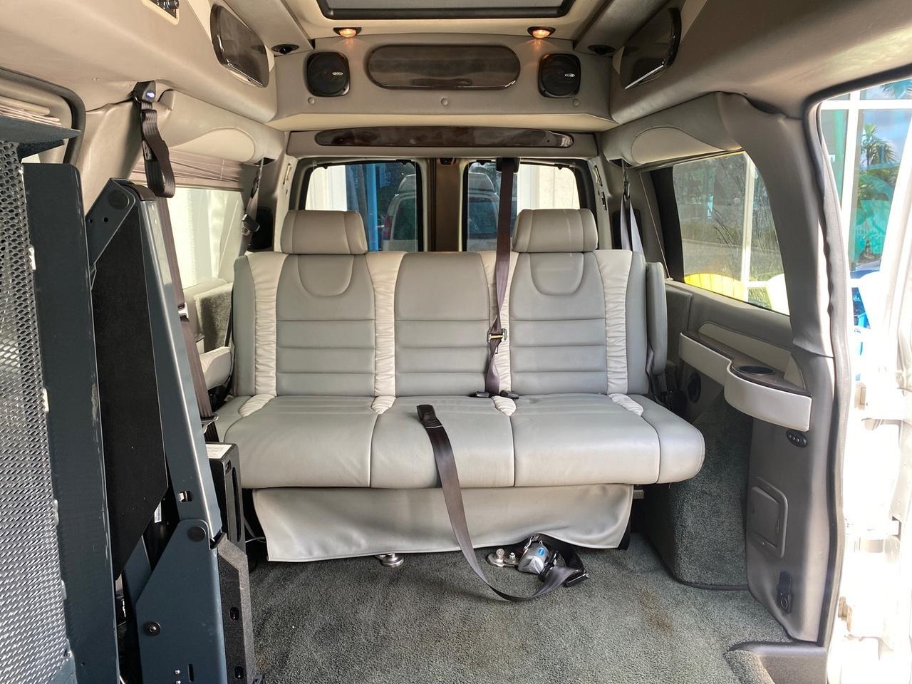 2013 GMC SAVANA HI TOP CONVERSION HANDICAP LIFT LOW MILES 24,857 Pompano Beach FL