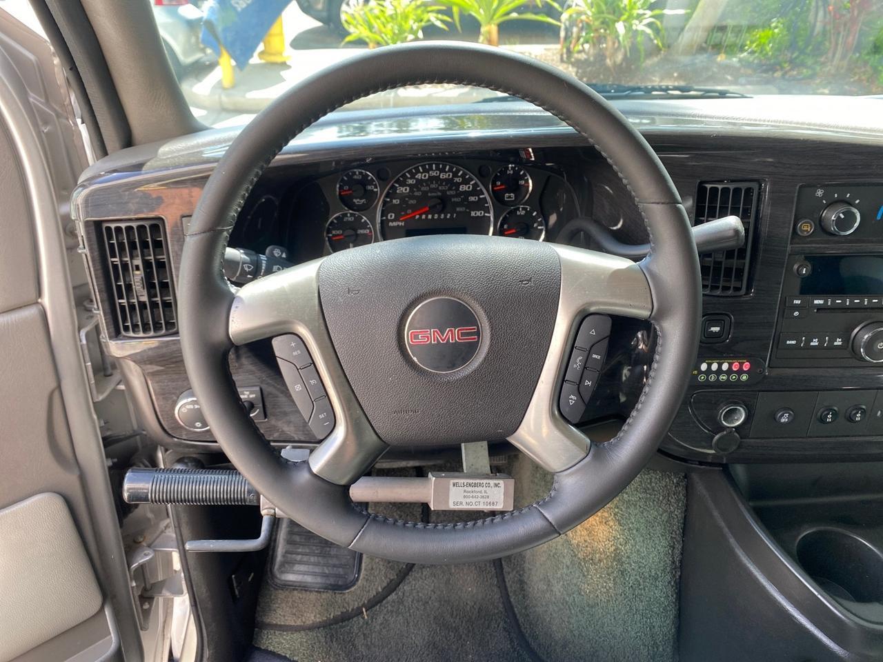 2013 GMC SAVANA HI TOP CONVERSION HANDICAP LIFT LOW MILES 24,857 Pompano Beach FL