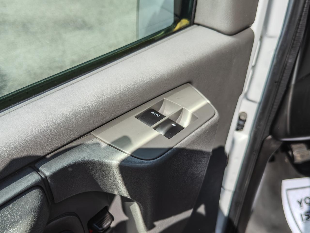 2013 GMC Savana Cargo Van Tallmadge OH