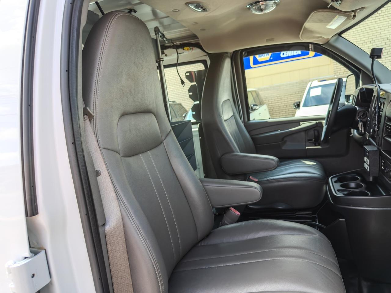 2013 GMC Savana Cargo Van Tallmadge OH