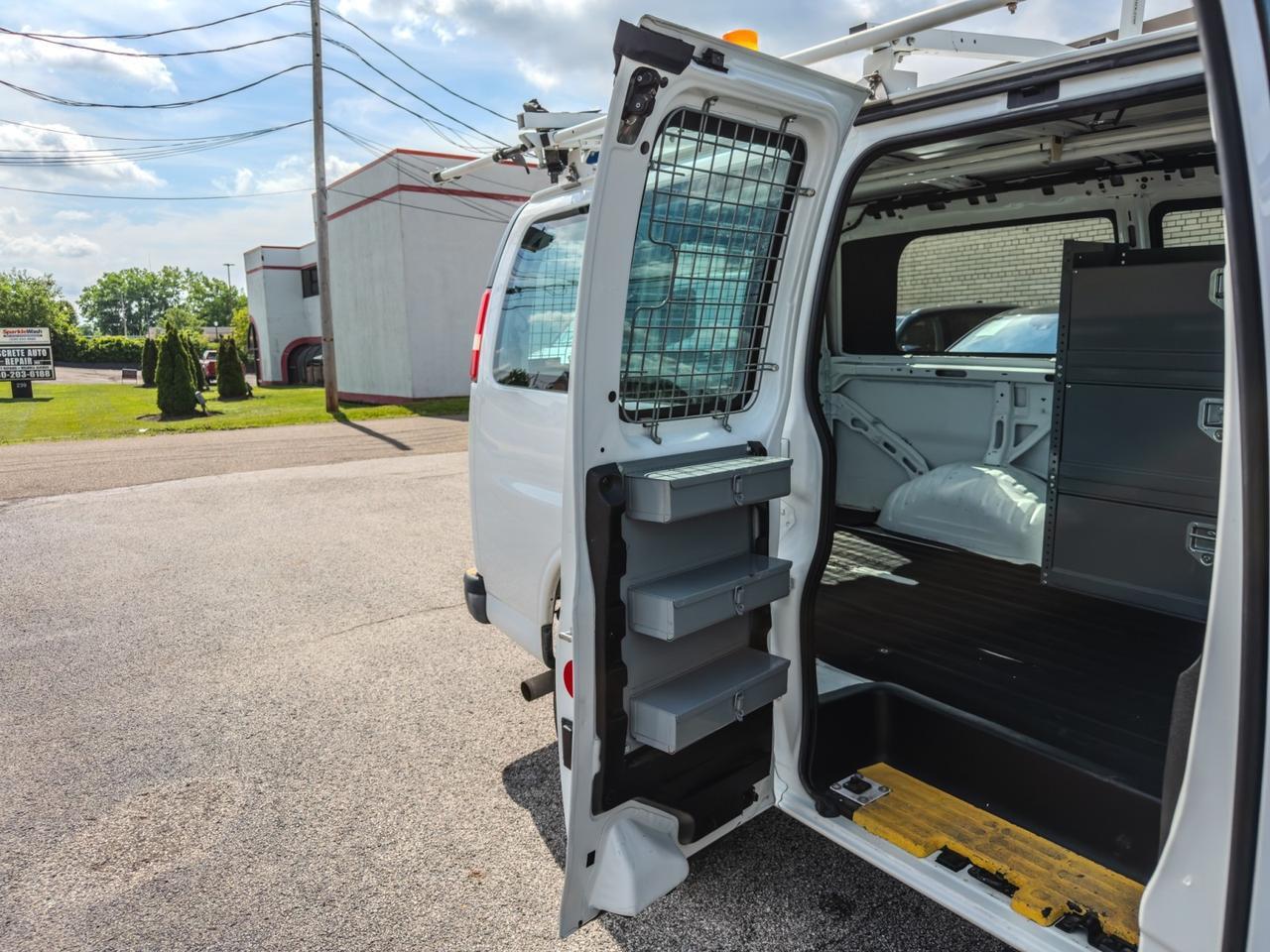 2013 GMC Savana Cargo Van Tallmadge OH