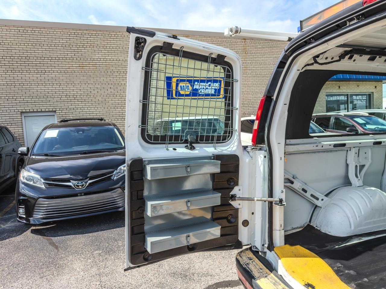 2013 GMC Savana Cargo Van Tallmadge OH