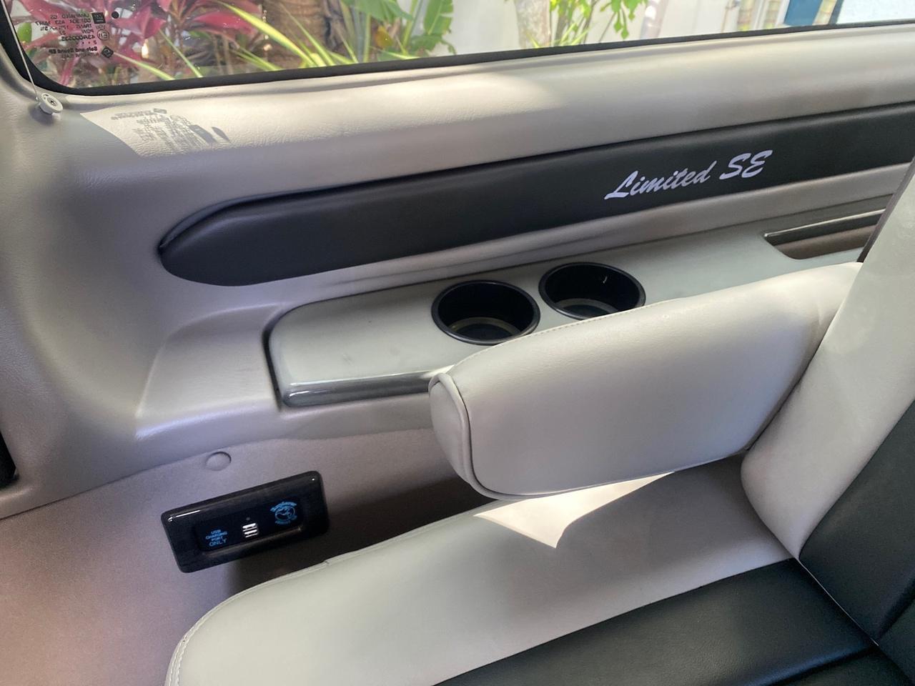 2013 GMC Savana HIGH TOP CONV VAN HIGH TOP CONV LOW MILES 27,511 1 OWNER Pompano Beach FL