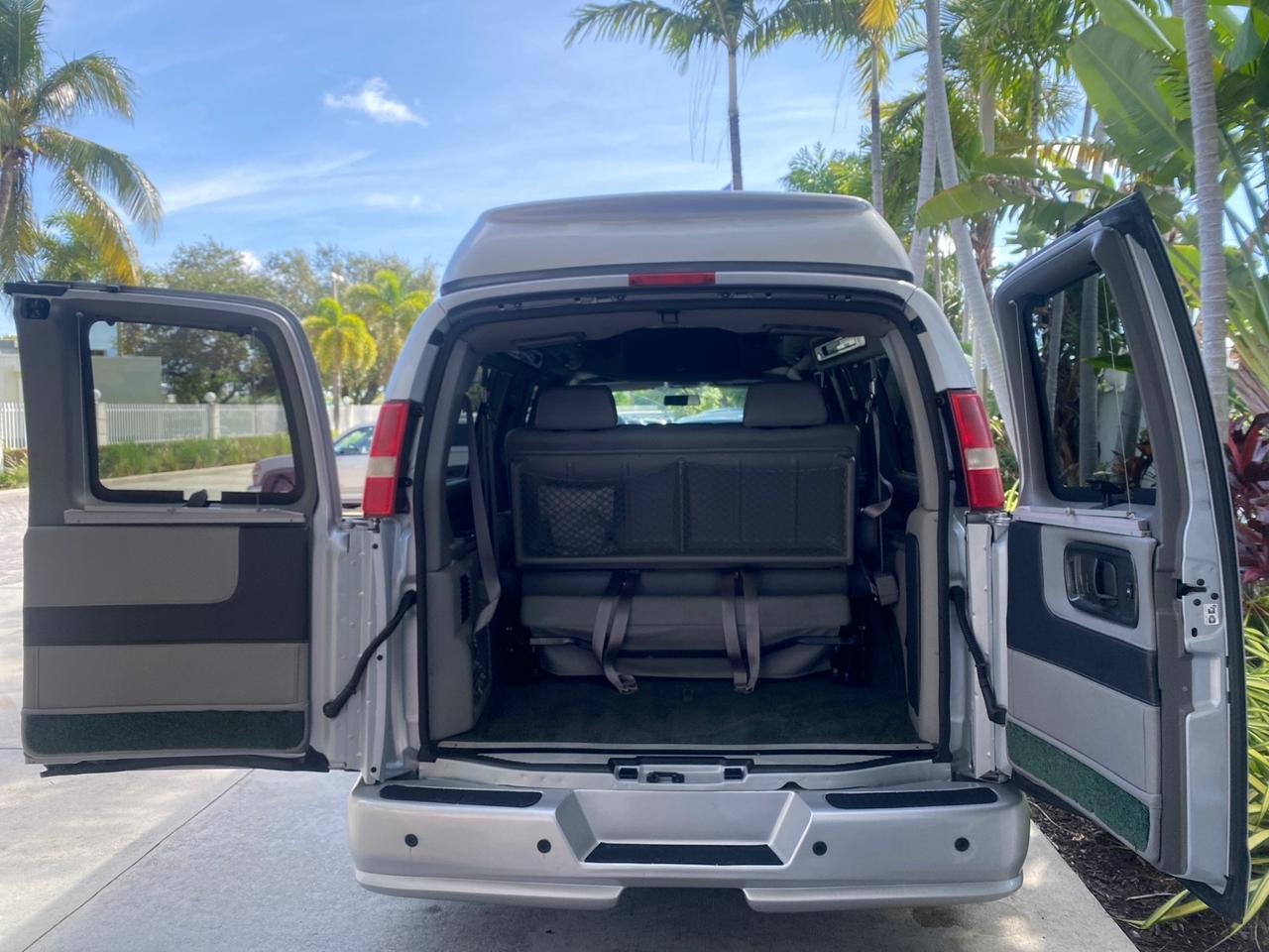 2013 GMC Savana HIGH TOP CONV VAN HIGH TOP CONV LOW MILES 27,511 1 OWNER Pompano Beach FL