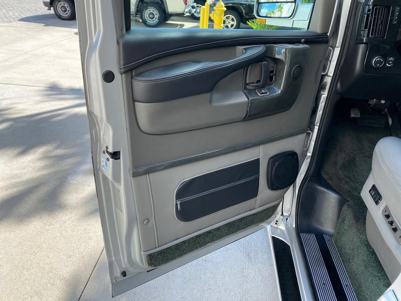 2013 GMC Savana HIGH TOP CONV VAN HIGH TOP CONV LOW MILES 27,511 1 OWNER Pompano Beach FL