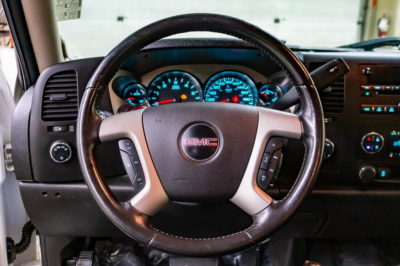 2013 GMC Sierra 1500 4x4 Crew Cab SLE Z71 Red Deer AB