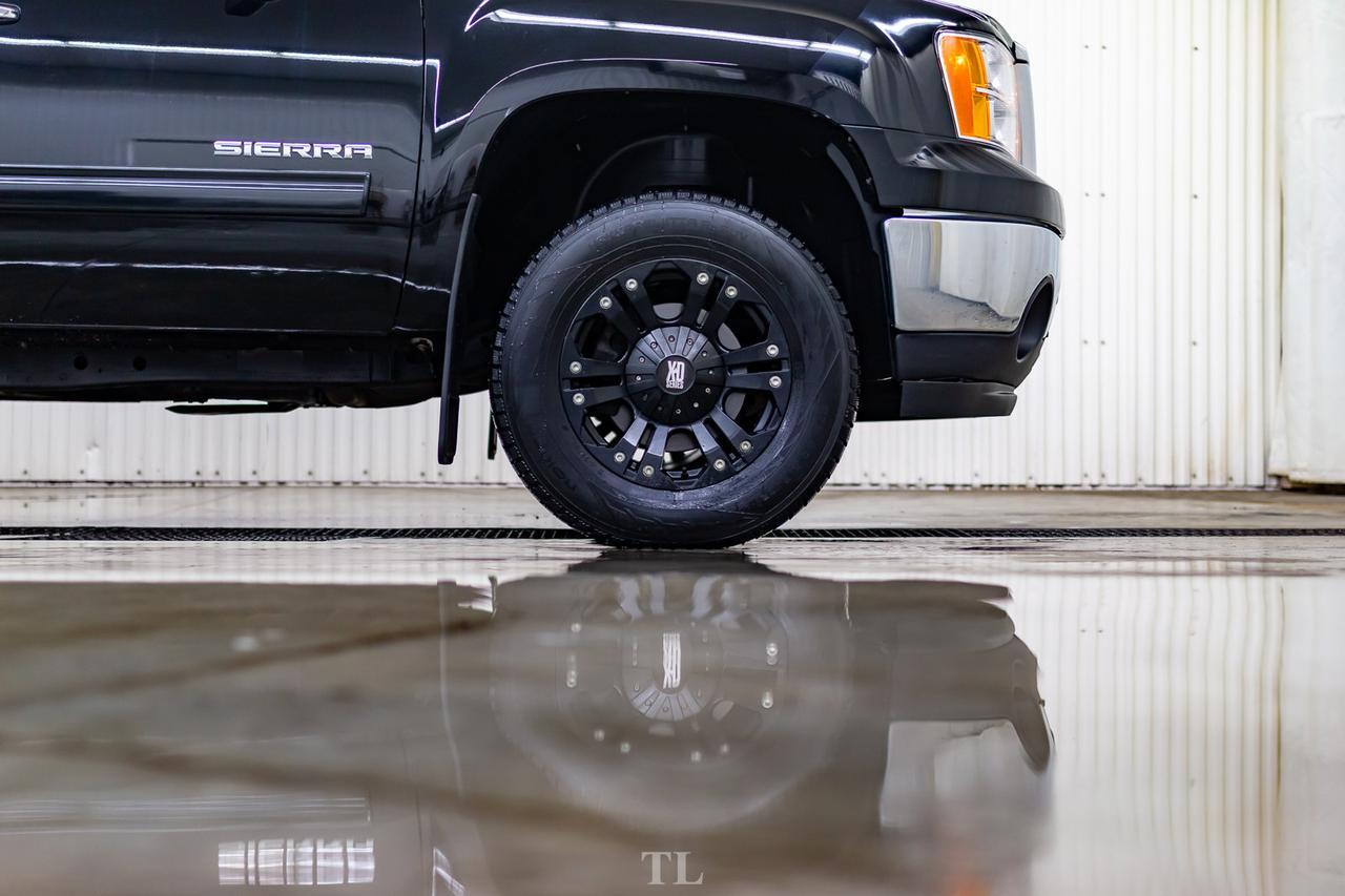 2013 GMC Sierra 1500 4x4 Crew Cab SLE Z71 Red Deer AB