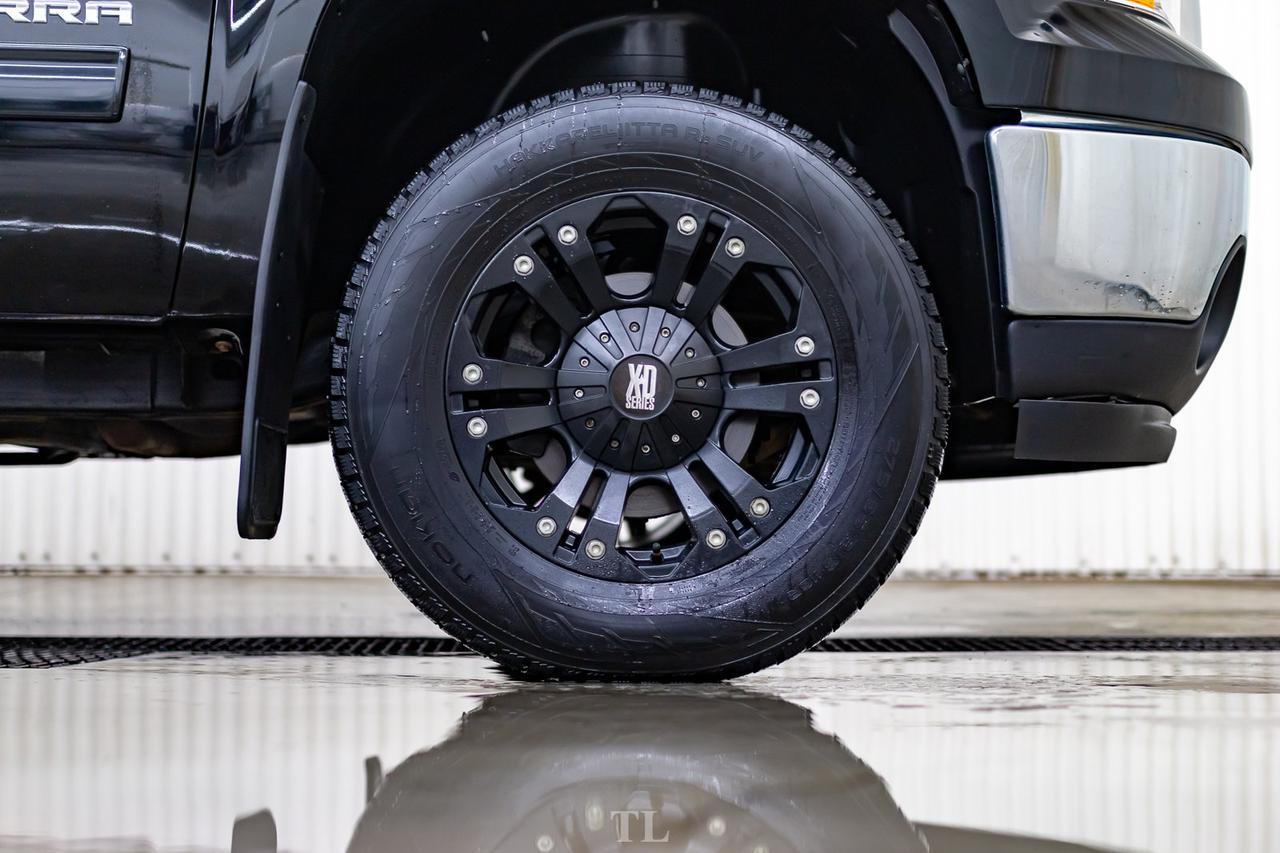2013 GMC Sierra 1500 4x4 Crew Cab SLE Z71 Red Deer AB