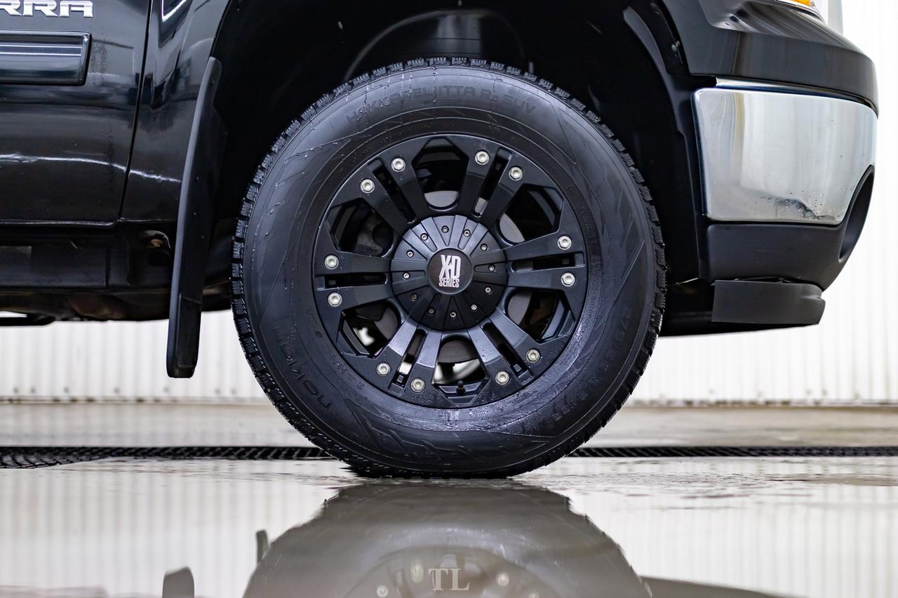 2013 GMC Sierra 1500 4x4 Crew Cab SLE Z71 Red Deer AB