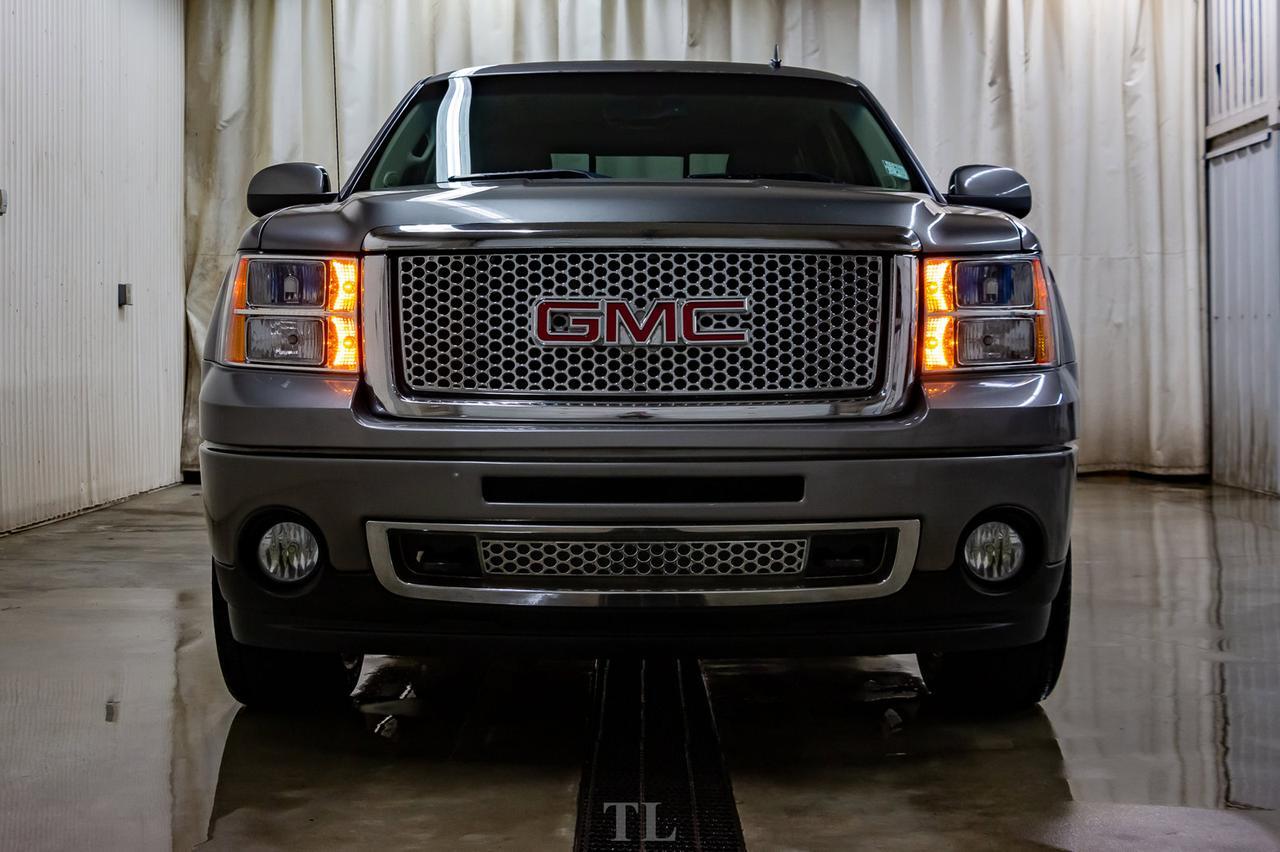 2013 GMC Sierra 1500 AWD Crew Cab Denali Leather Roof Nav BCam Red Deer AB