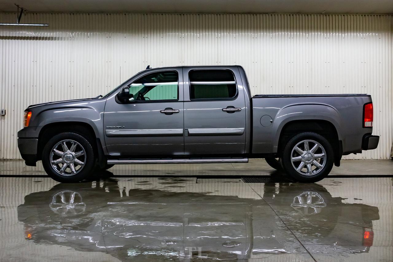 2013 GMC Sierra 1500 AWD Crew Cab Denali Leather Roof Nav BCam Red Deer AB