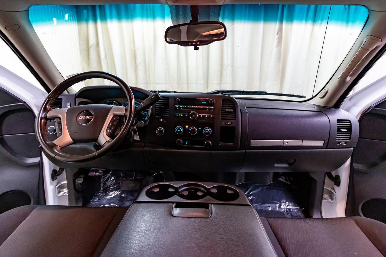 2013 GMC Sierra 2500HD 4x4 Crew Cab SLE Red Deer AB