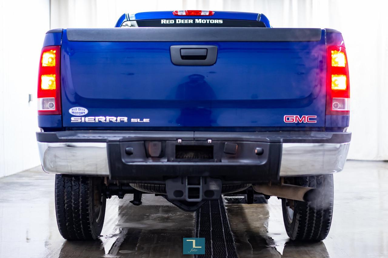 2013 GMC Sierra 2500HD 4x4 Crew Cab SLE Z71 Leather Roof Red Deer AB