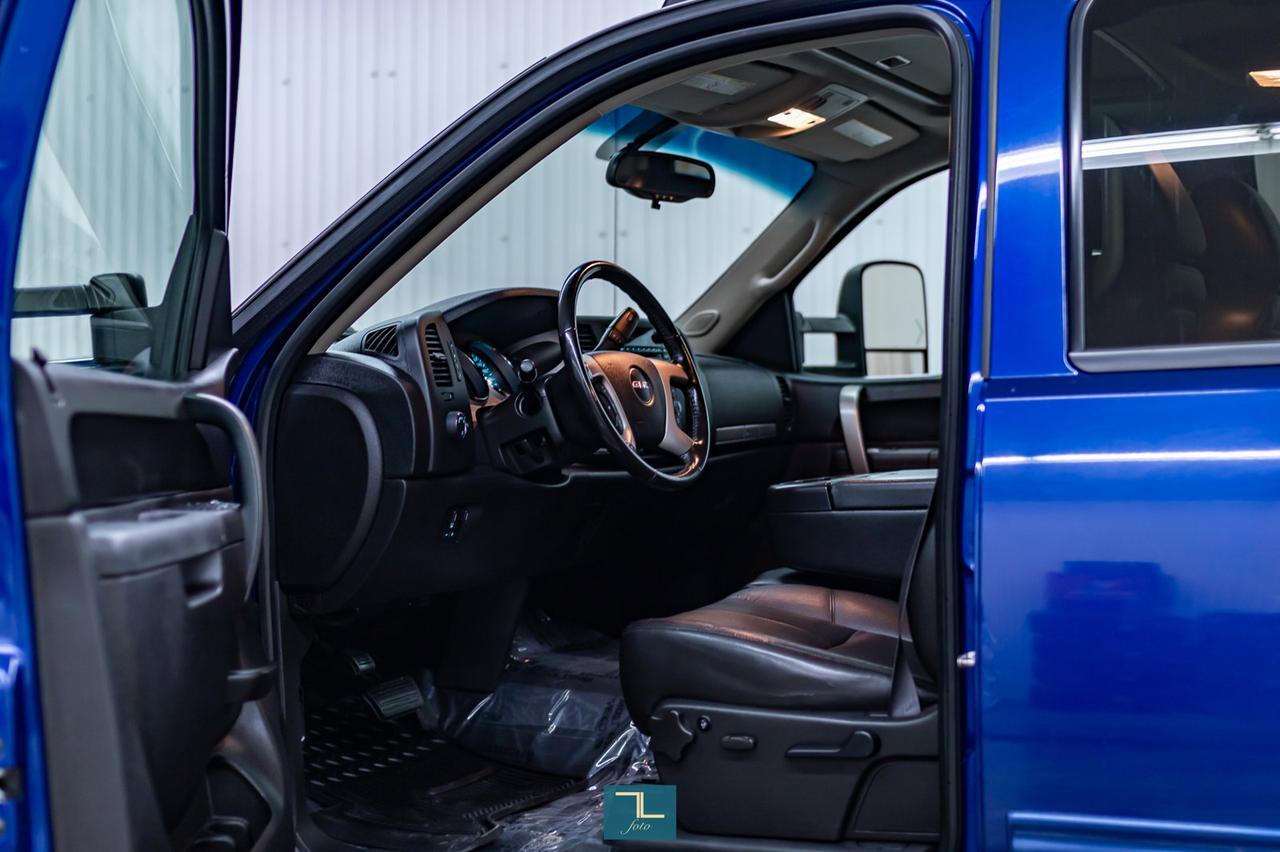 2013 GMC Sierra 2500HD 4x4 Crew Cab SLE Z71 Leather Roof Red Deer AB