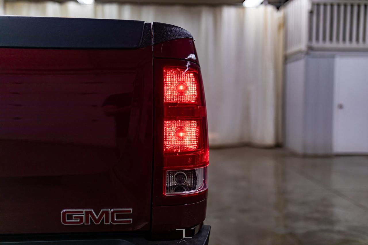 2013 GMC Sierra 2500HD 4x4 Ext Cab SLE BCam Red Deer AB