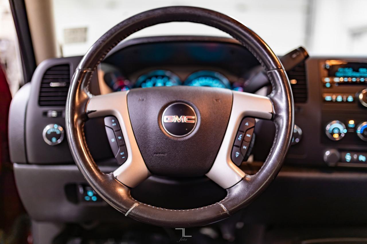 2013 GMC Sierra 2500HD 4x4 Ext Cab SLE BCam Red Deer AB