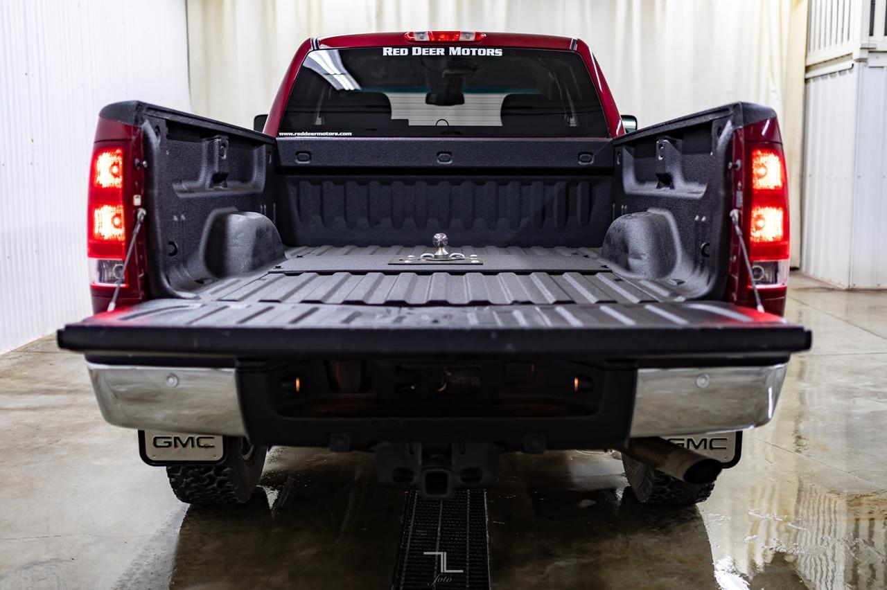 2013 GMC Sierra 2500HD 4x4 Ext Cab SLE BCam Red Deer AB