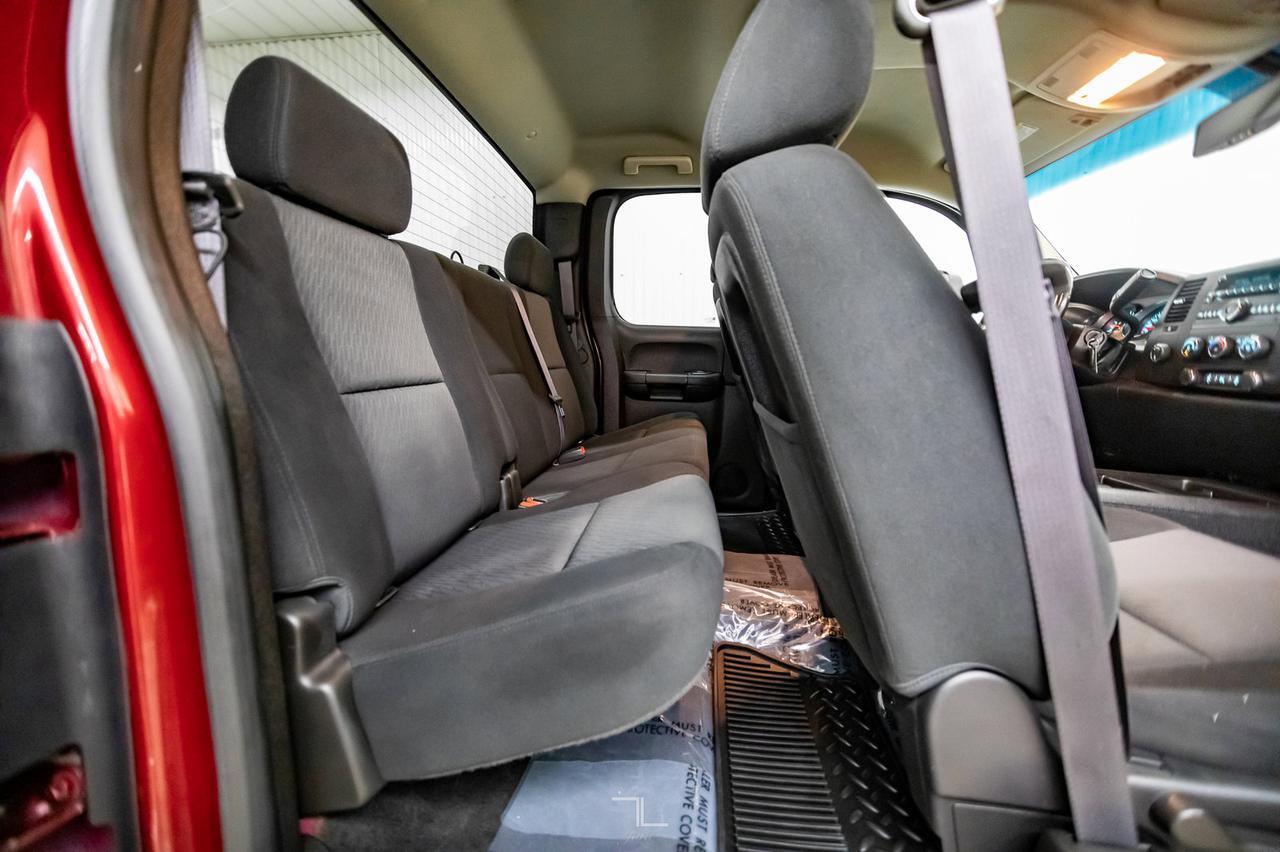 2013 GMC Sierra 2500HD 4x4 Ext Cab SLE BCam Red Deer AB