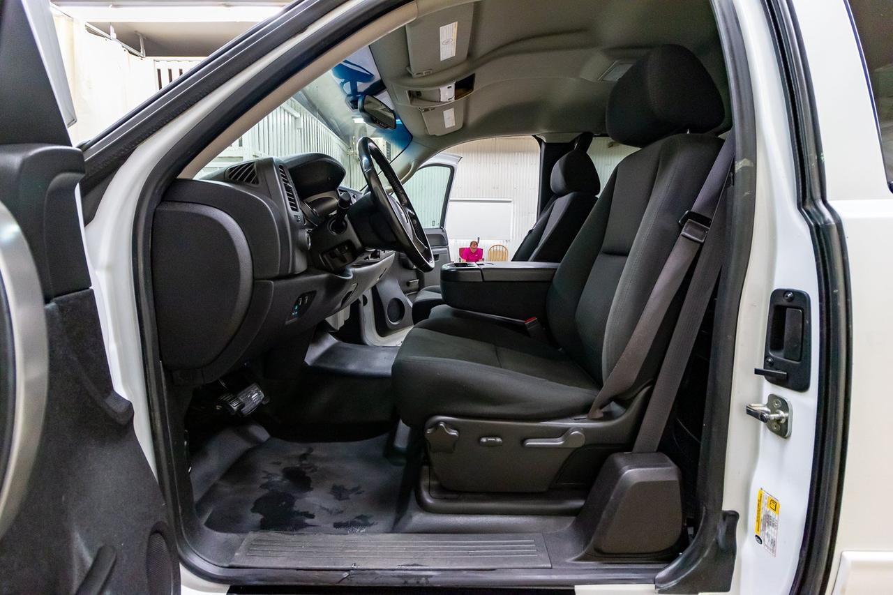 2013 GMC Sierra 2500HD 4x4 Ext Cab SLE LWB Red Deer AB