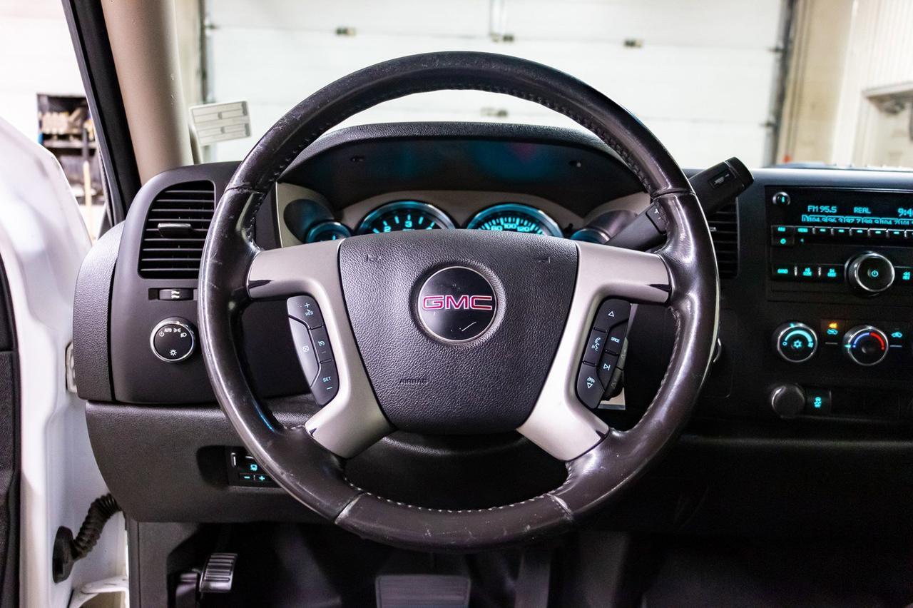 2013 GMC Sierra 2500HD 4x4 Ext Cab SLE LWB Red Deer AB