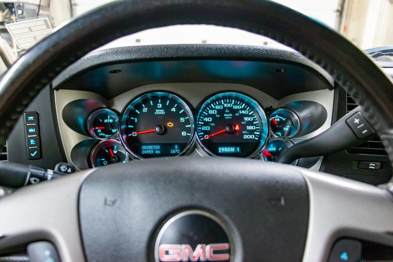 2013 GMC Sierra 2500HD 4x4 Ext Cab SLE LWB Red Deer AB