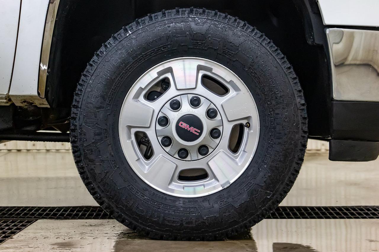 2013 GMC Sierra 2500HD 4x4 Ext Cab SLE LWB Red Deer AB